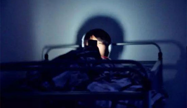 研究确认熬夜损伤大脑，神经元平均每小时丢失 2.2 个突触，将产生哪些影响？你熬夜后有什么感觉？